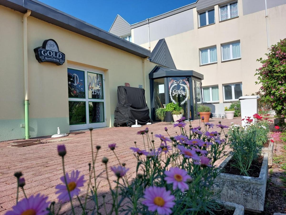 Contact Hotel Utah Beach Carentan - Anciennement Kyriad Экстерьер фото
